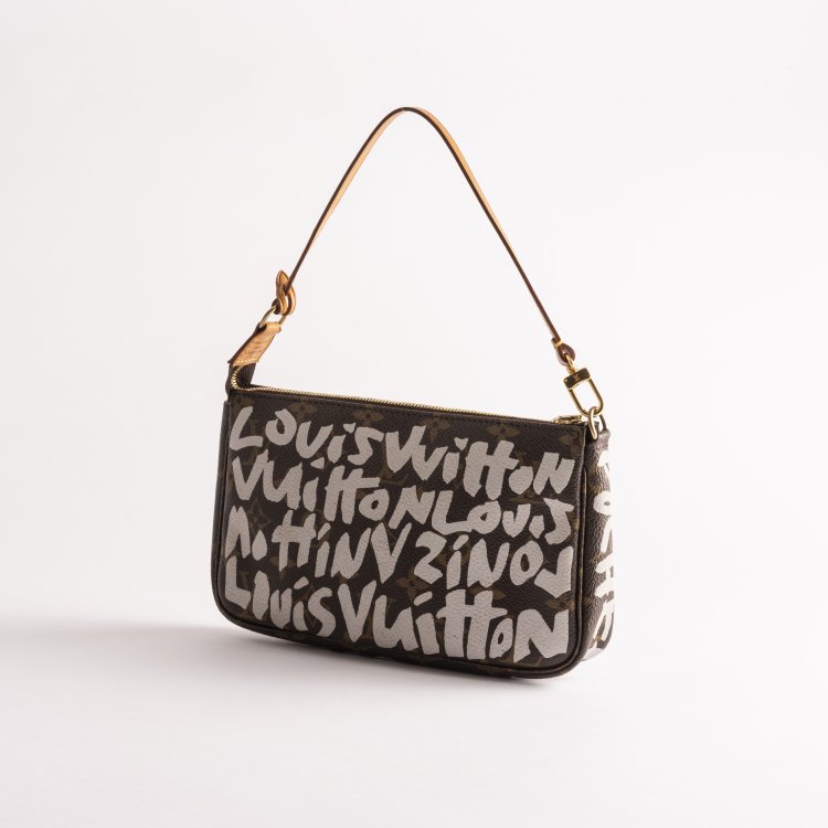 Sold at Auction: Louis Vuitton Stephen Sprouse Graffiti Pochette
