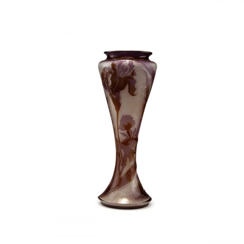 Vase mit Schwertlilie, um 1900