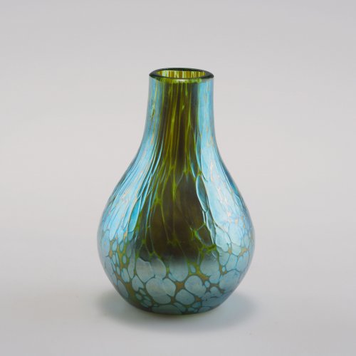 Kleine 'Papillon'-Vase, um 1900