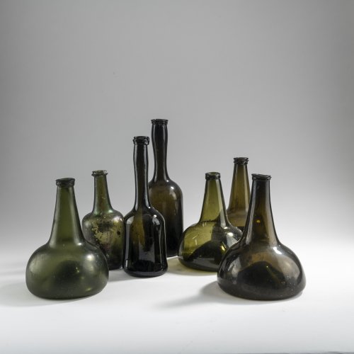 Lot of seven onion and mallet bottles, 1680 - 1730