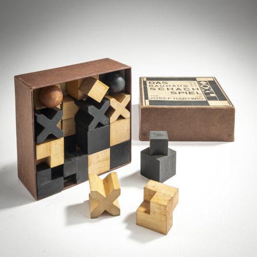 Bauhaus - 'XVI' chess set, 1924