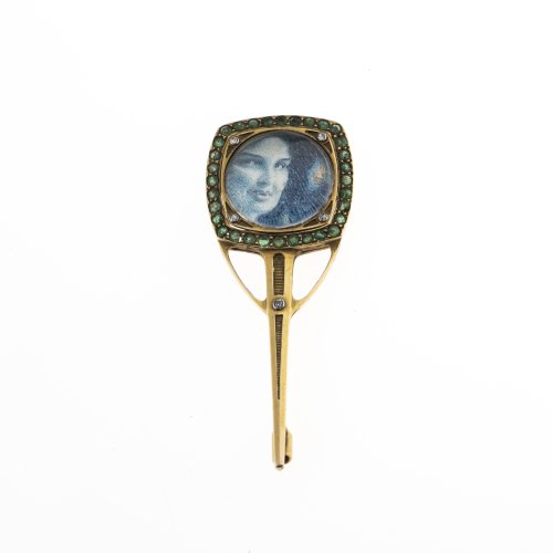 Brooch with a woman's portrait, c. 1907