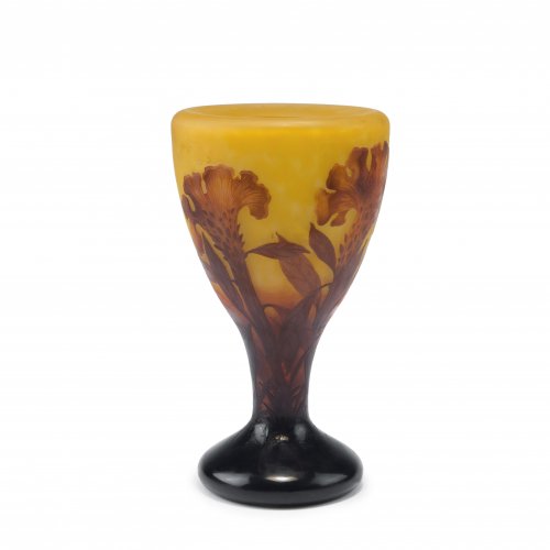 'Crêtes de coq' vase, c1913